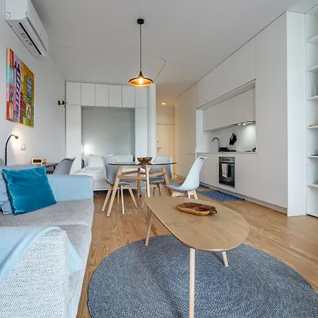 Nomad's Lux - Almada * Oporto