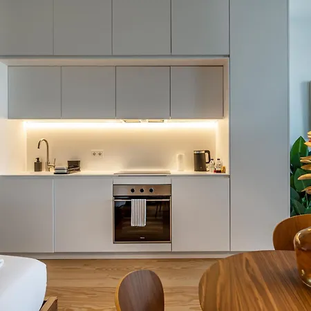 Apartment Nomad's Lux - Almada