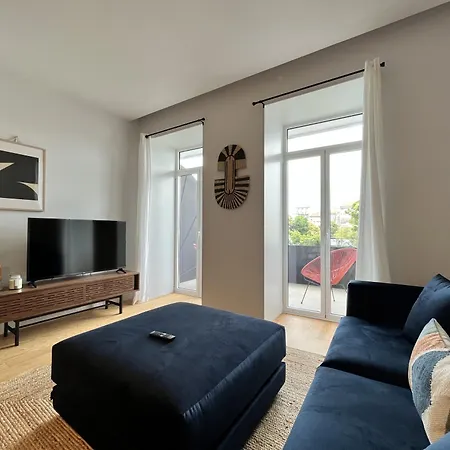 Nomad's Lux - Almada *