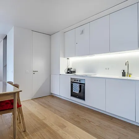 Nomad's Lux - Almada * Oporto