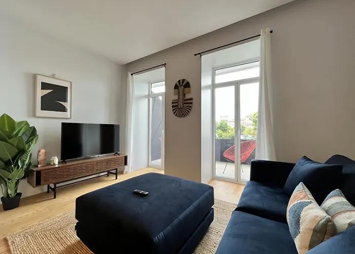 Nomad's Lux - Almada *