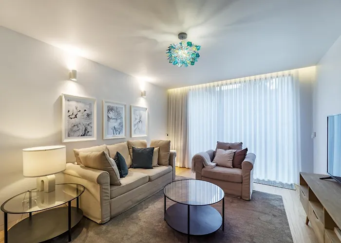 Nomad's Lux - Almada * Porto