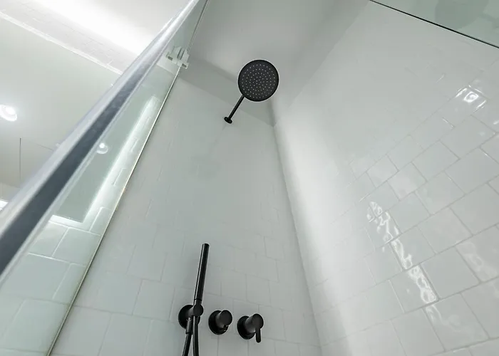 Nomad's Lux - Almada